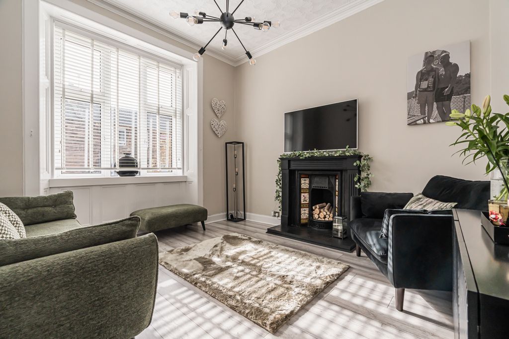 Property photo 2 of 16 Property Image 2