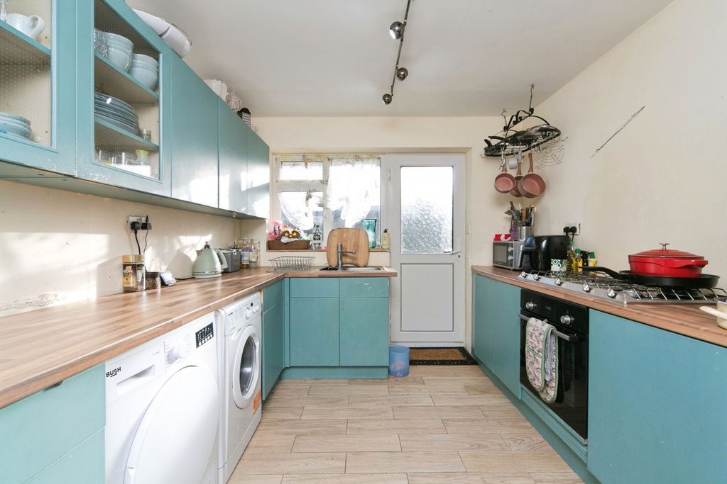 Property photo 3 of 13 Pbox-Img.Jpg