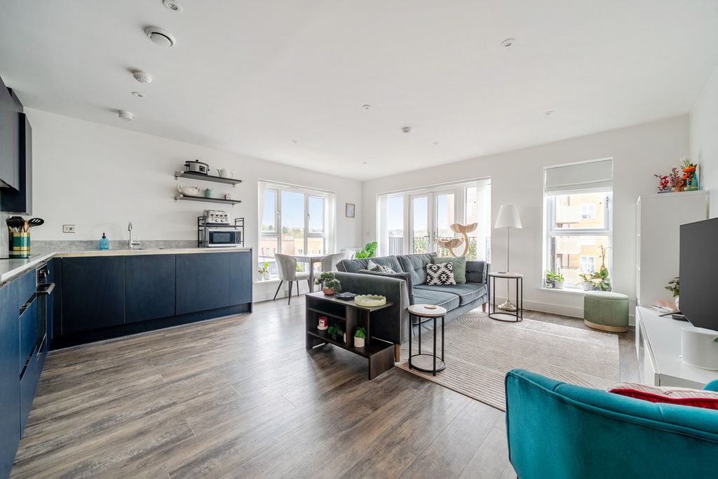 Property photo 2 of 15