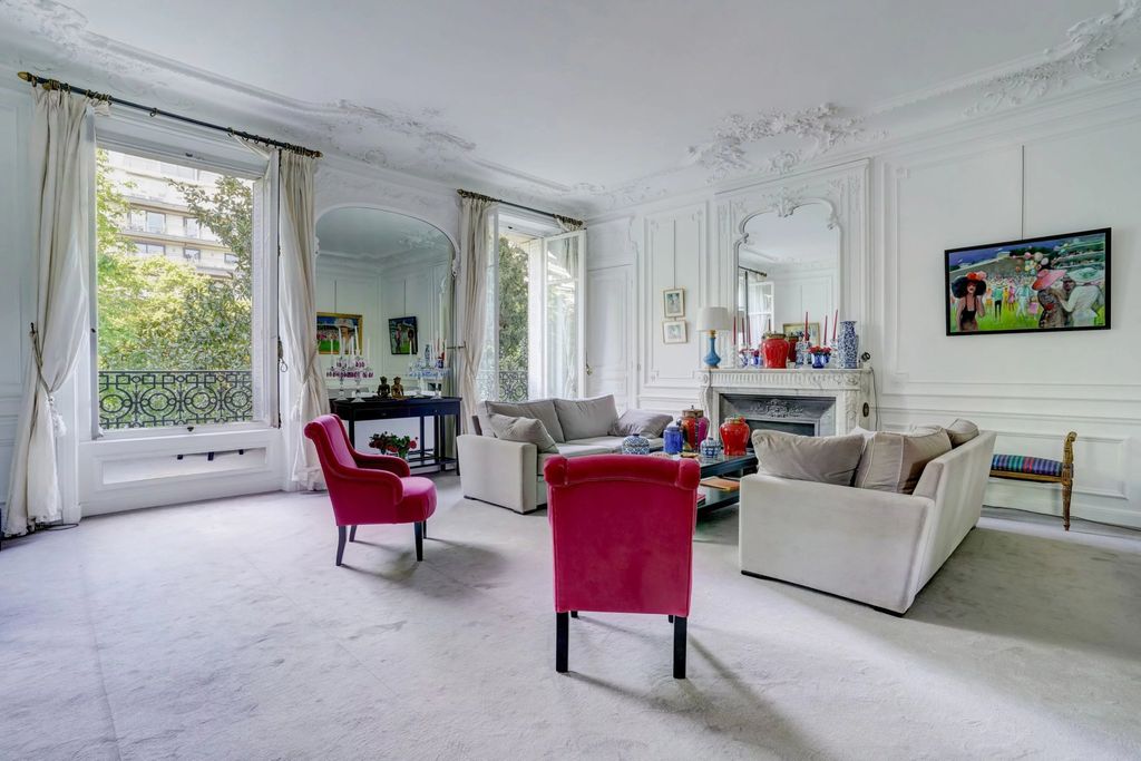 Property photo 2 of 9