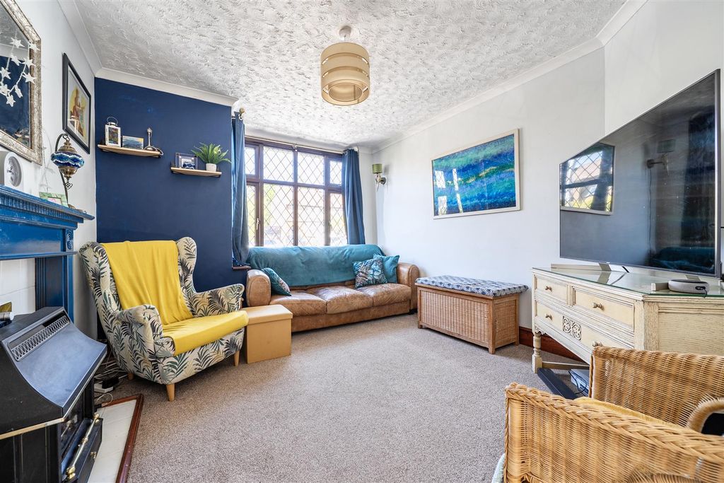 Additional image 11 of 5 bed semi-detached house for saleTonbridge Road, Maidstone ME16