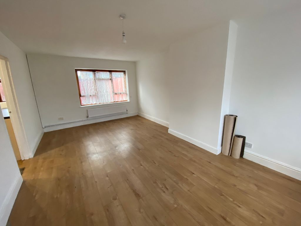 Property photo 2 of 9 Living Room