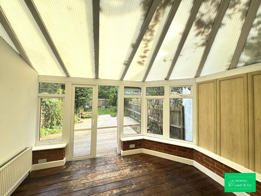 Property photo 2 of 14 Conservatory