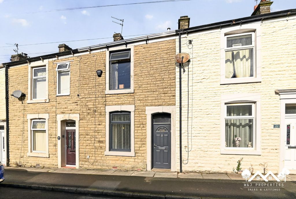 Property photo 1 of 29