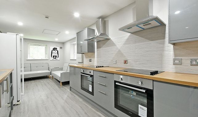 Property photo 1 of 8 Open-Plan Living!