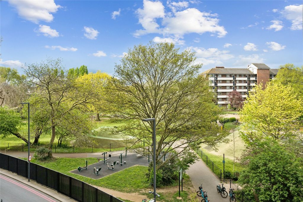 Property photo 2 of 18 Balcony View