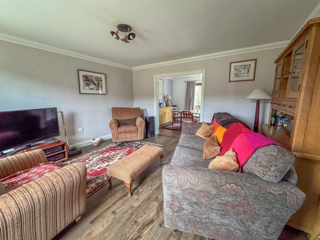 Property photo 3 of 25 11 Close Cronk (3).Jpg