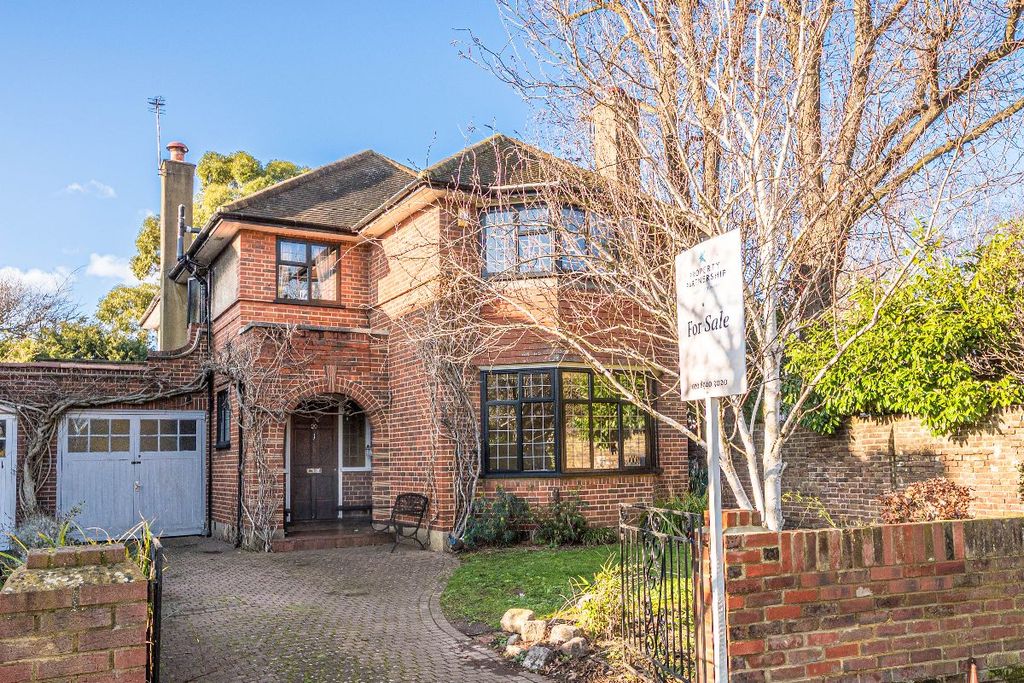 Property photo 1 of 39