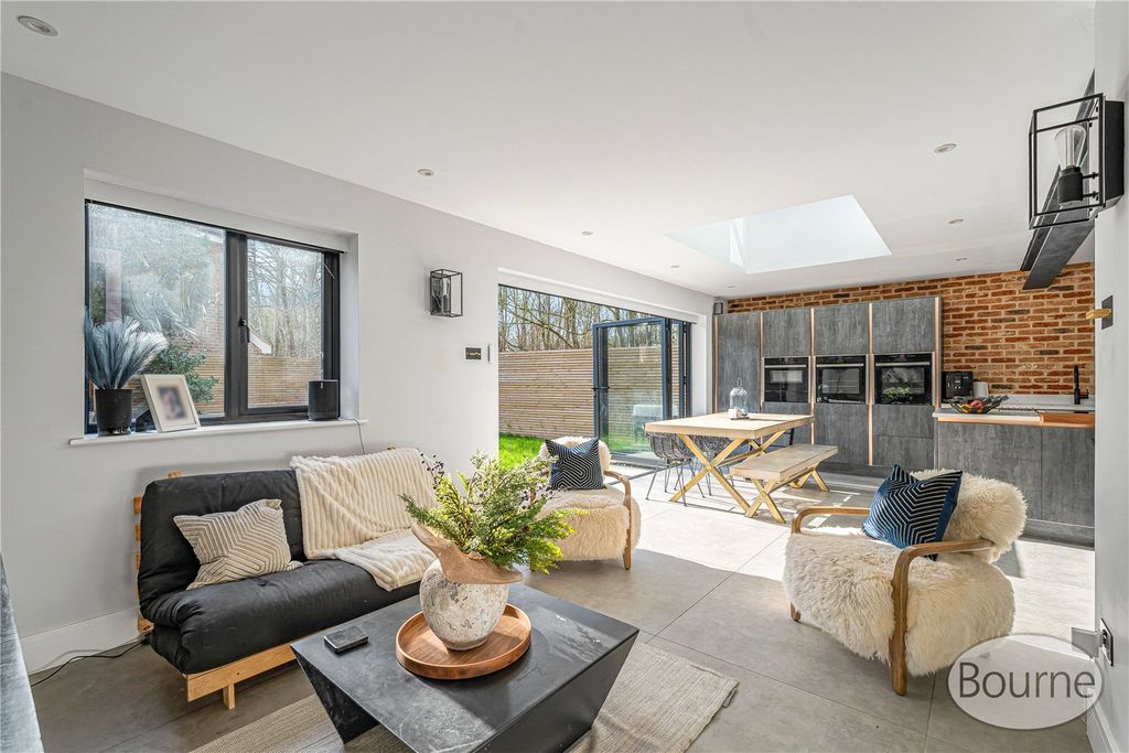 Property photo 3 of 30 Picture No. 58