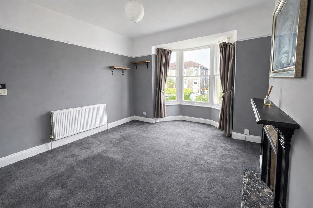 Property photo 2 of 6 489293A6-Eb6d-4302-Ab01-d851450c2Ca1.Png