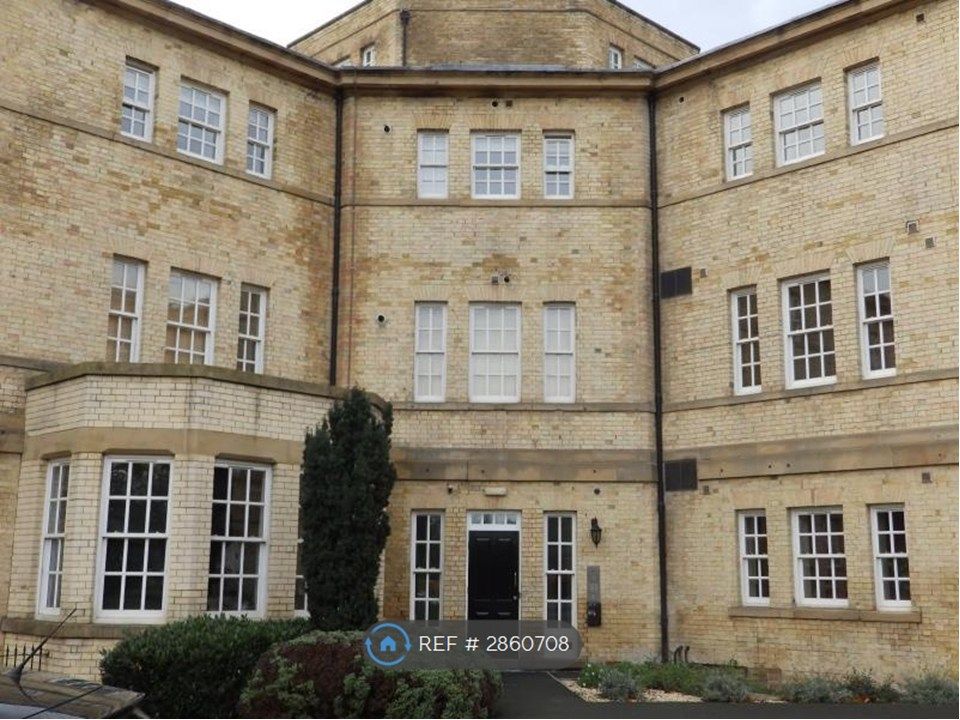 Property photo 3 of 13