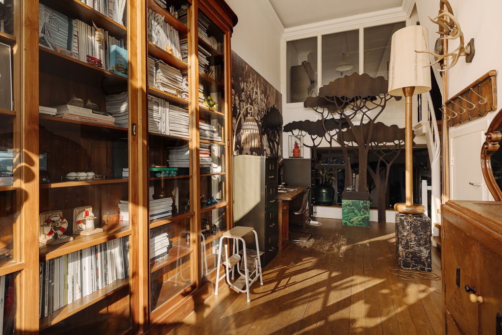 Property photo 3 of 12