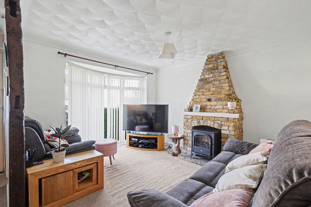 Property photo 2 of 14 4725988