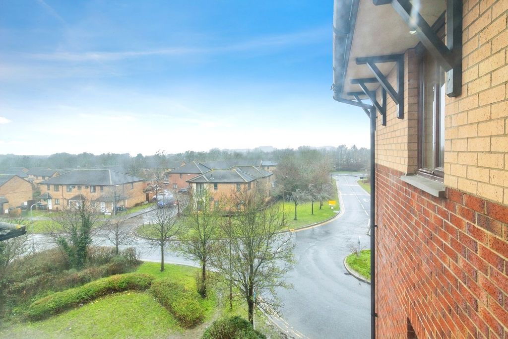 Property photo 2 of 17 Pbox-Img.Jpg