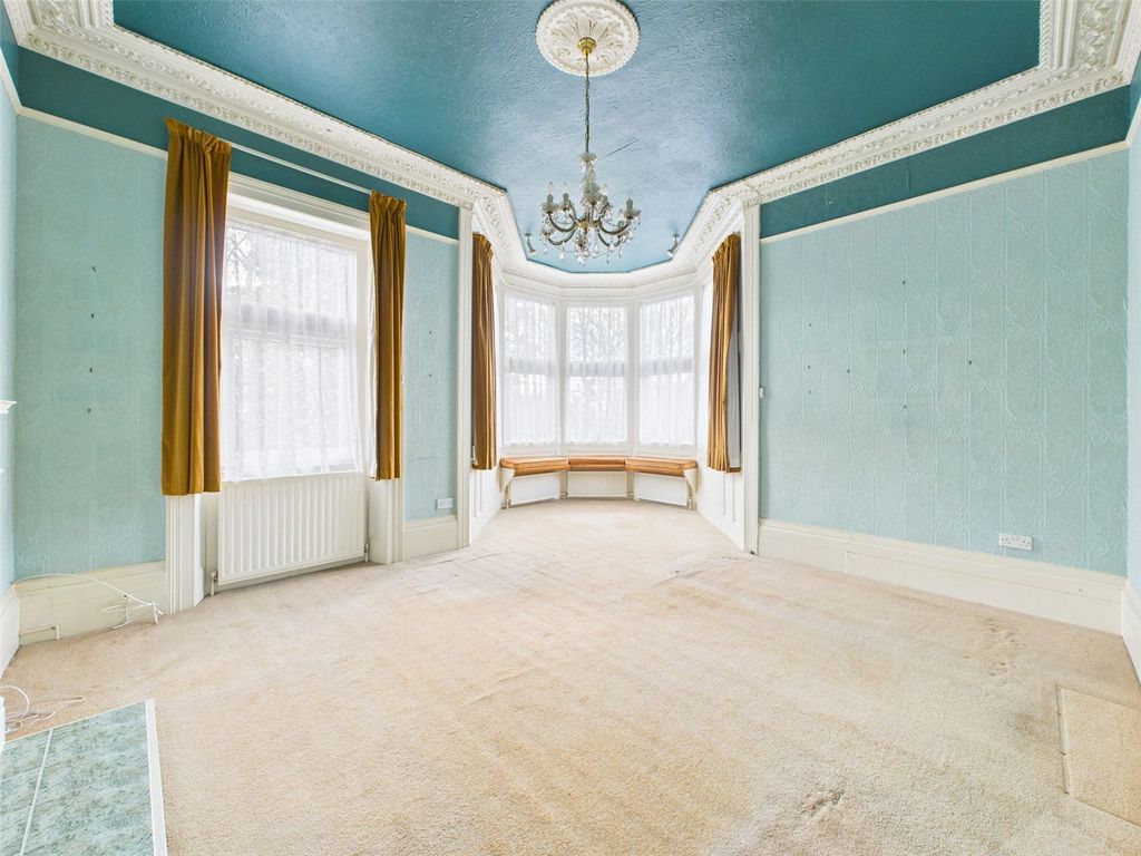 Property photo 3 of 18 Picture No. 12