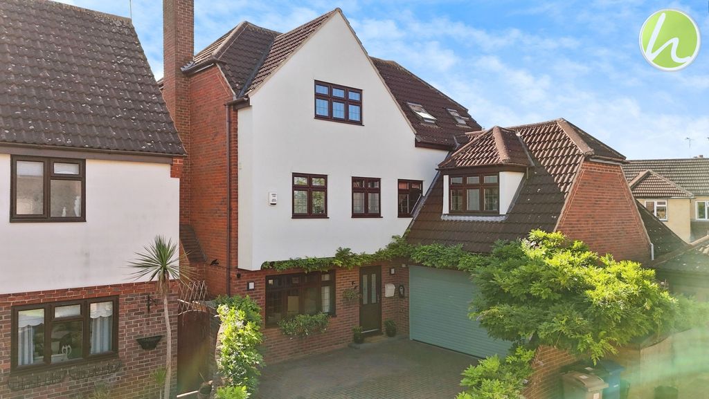 Property photo 1 of 47