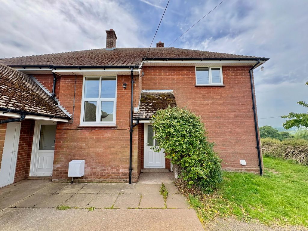 Property photo 1 of 40