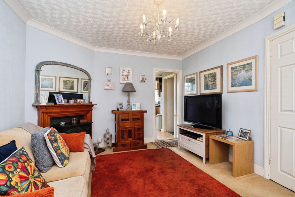 Property photo 2 of 19 Pbox-Img.Jpg