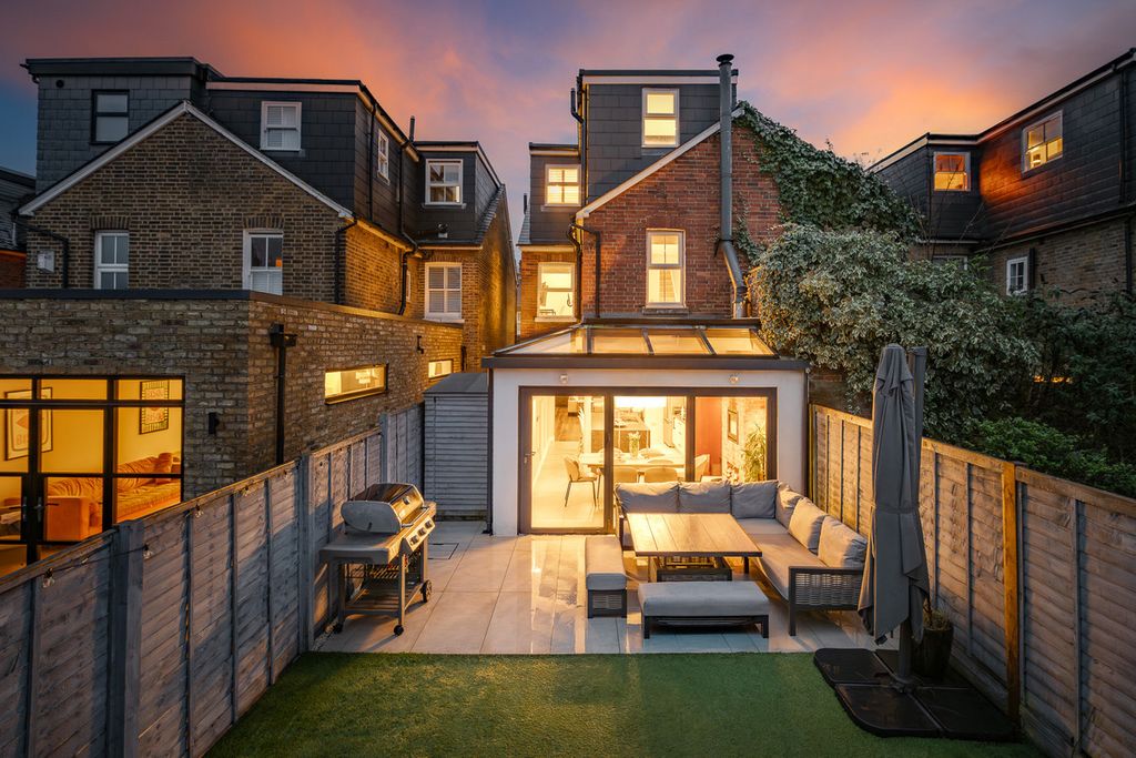 Property photo 3 of 30