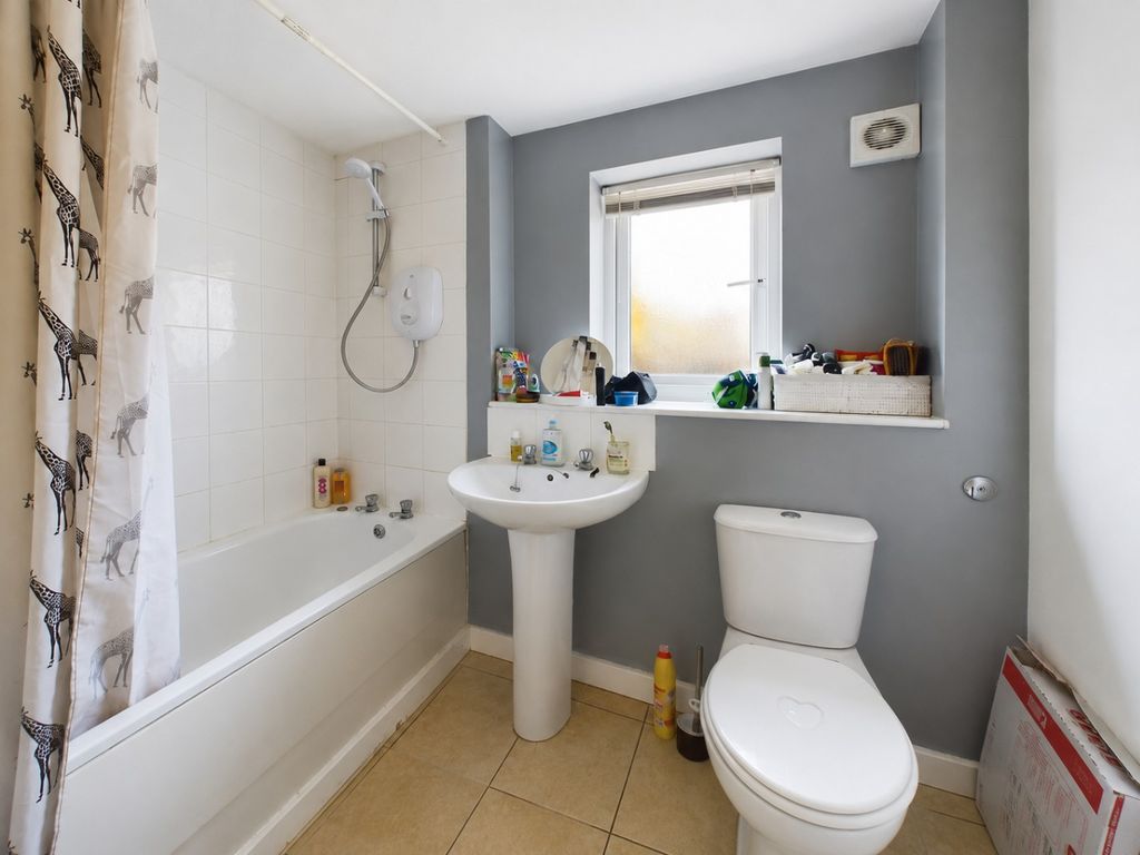 Property photo 3 of 6 2677704