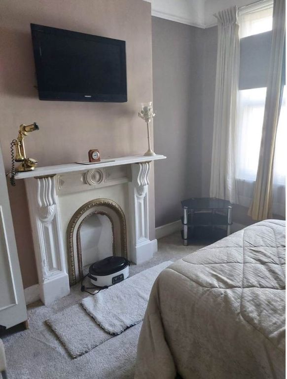 Property photo 2 of 5