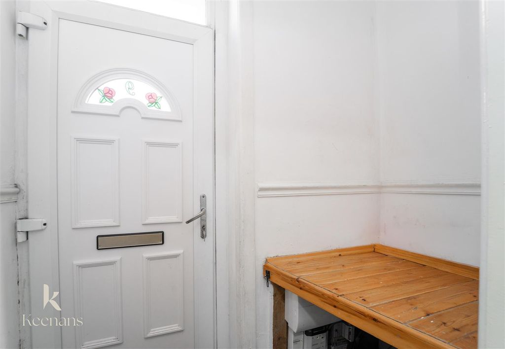 Property photo 3 of 14 Entry.Jpg