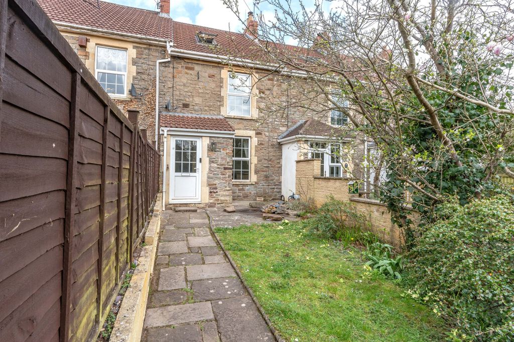 Property photo 3 of 19 3