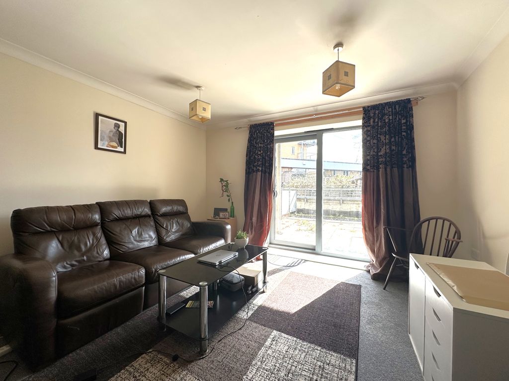 Property photo 3 of 6 Img_7085
