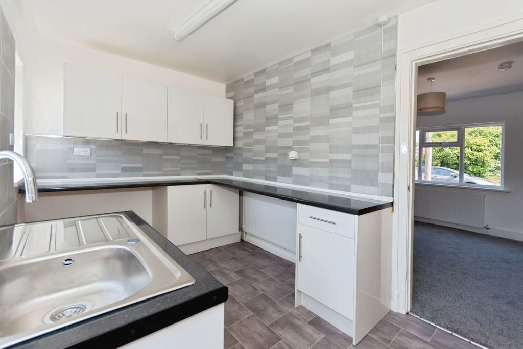 Property photo 3 of 14 Pbox-Img.Jpg