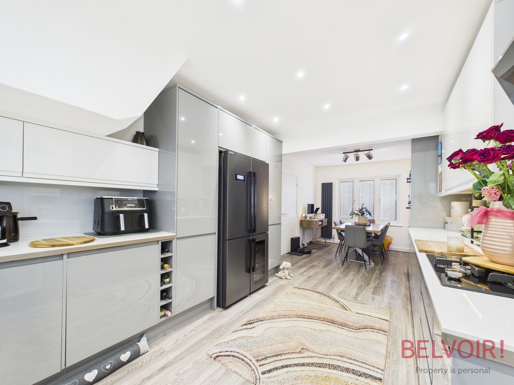 Property photo 3 of 23