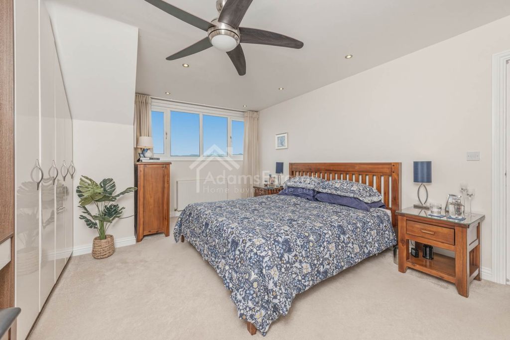Additional image 20 of 4 bed detached house for saleBriestfield Road, Dewsbury WF12