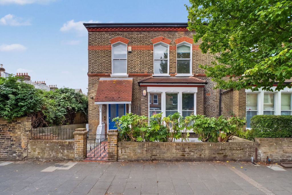 Property photo 1 of 10