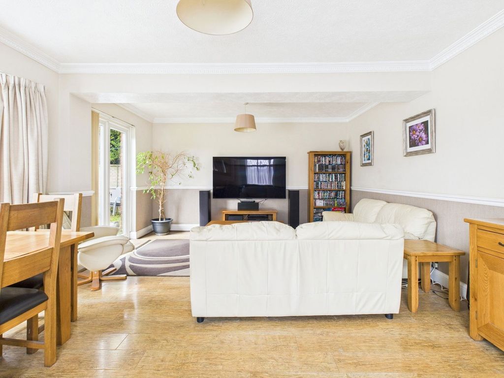 Property photo 2 of 24