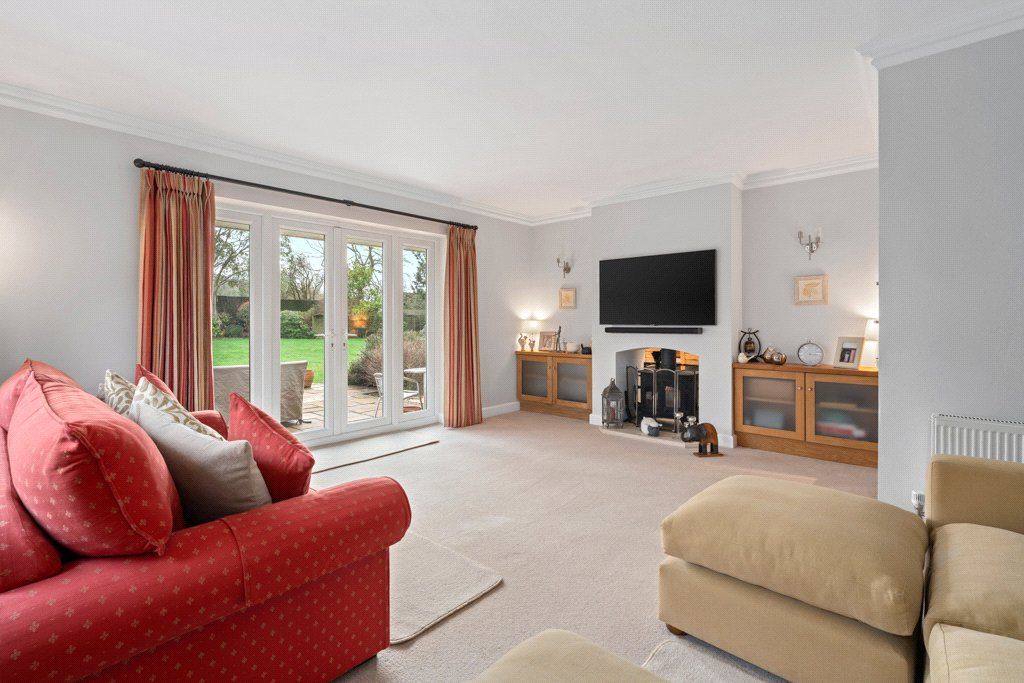 Property photo 2 of 50 Lounge