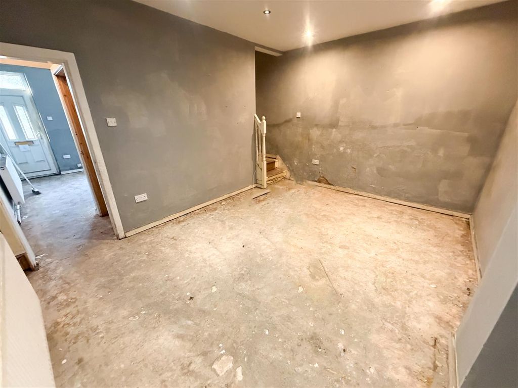 Property photo 3 of 11 Second Reception Room