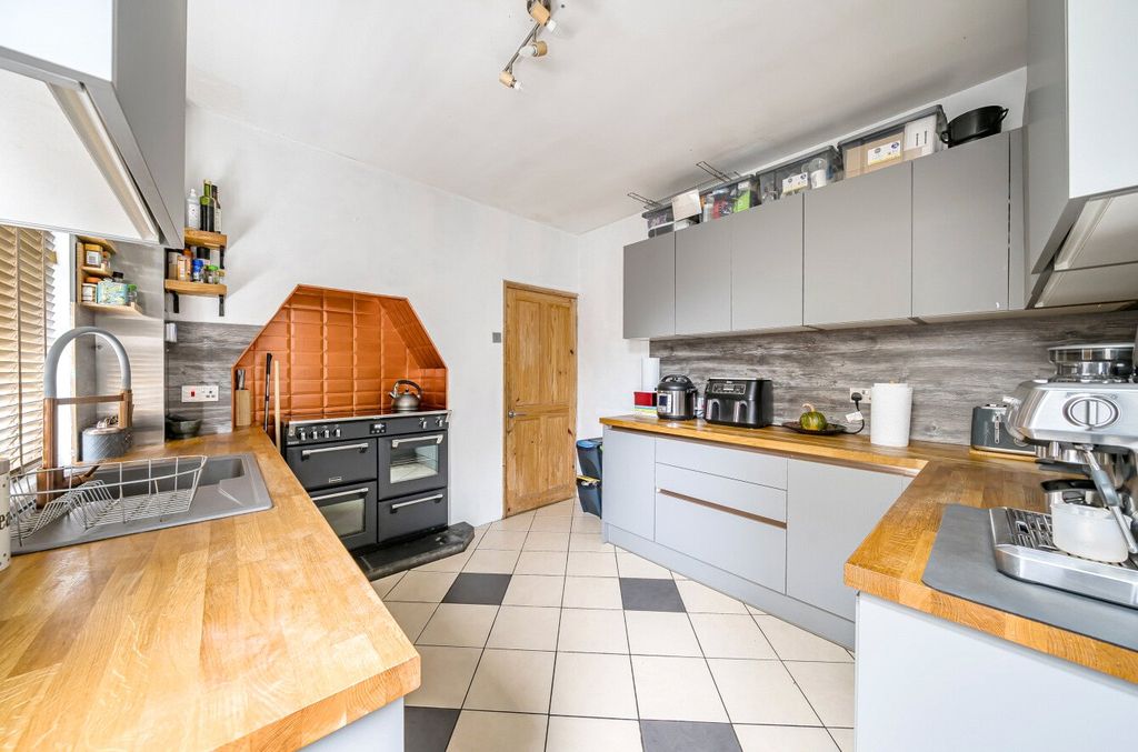 Property photo 3 of 20 Picture No. 13