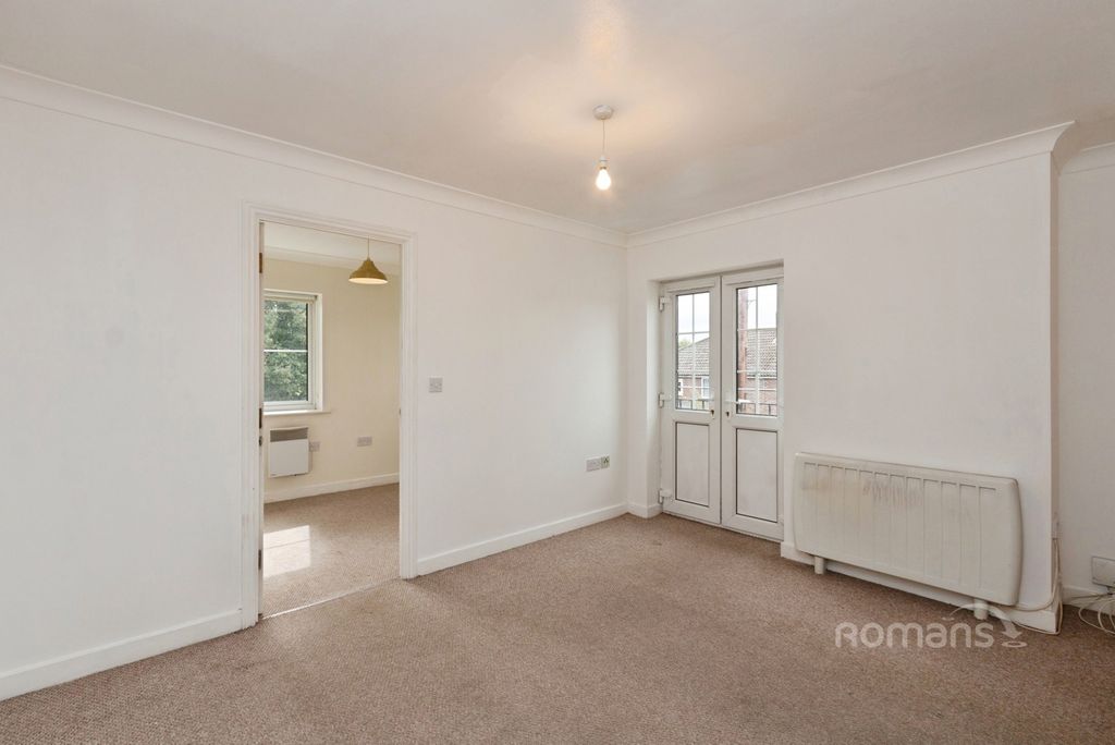 Property photo 3 of 11 Pbox-Img.Jpg