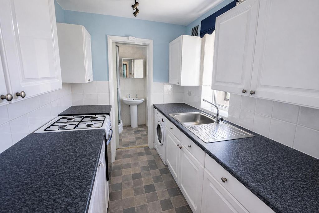 Property photo 3 of 8 Kitchen.Png