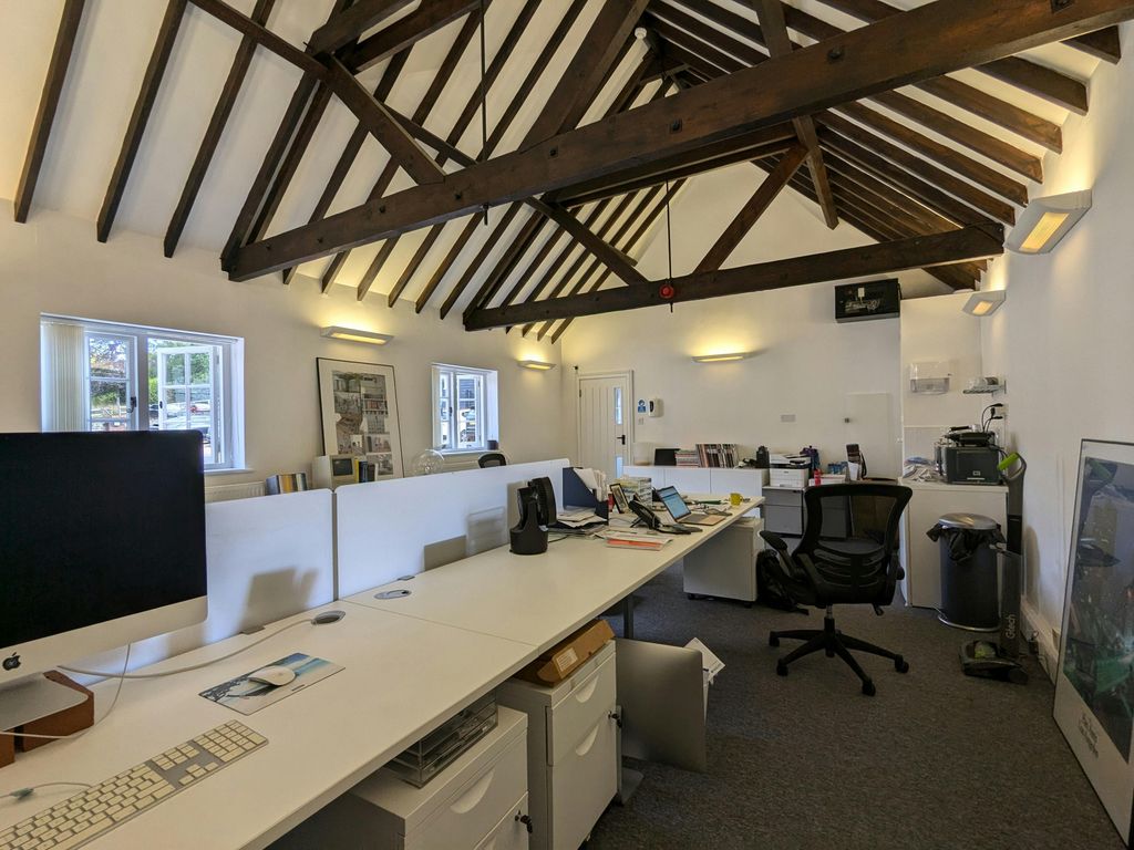 Property photo 3 of 6 1000004336.Jpg