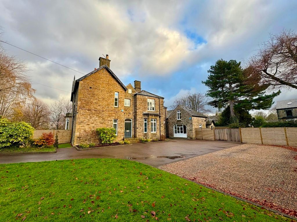 Property photo 1 of 46