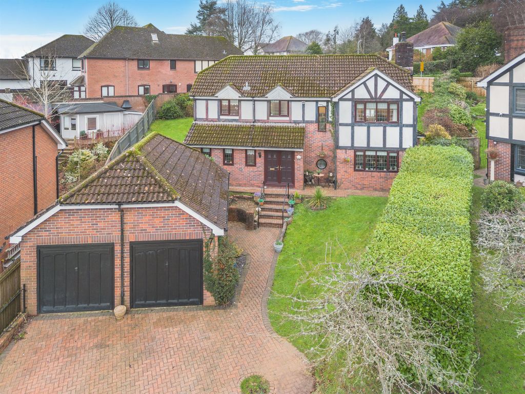 Property photo 1 of 27