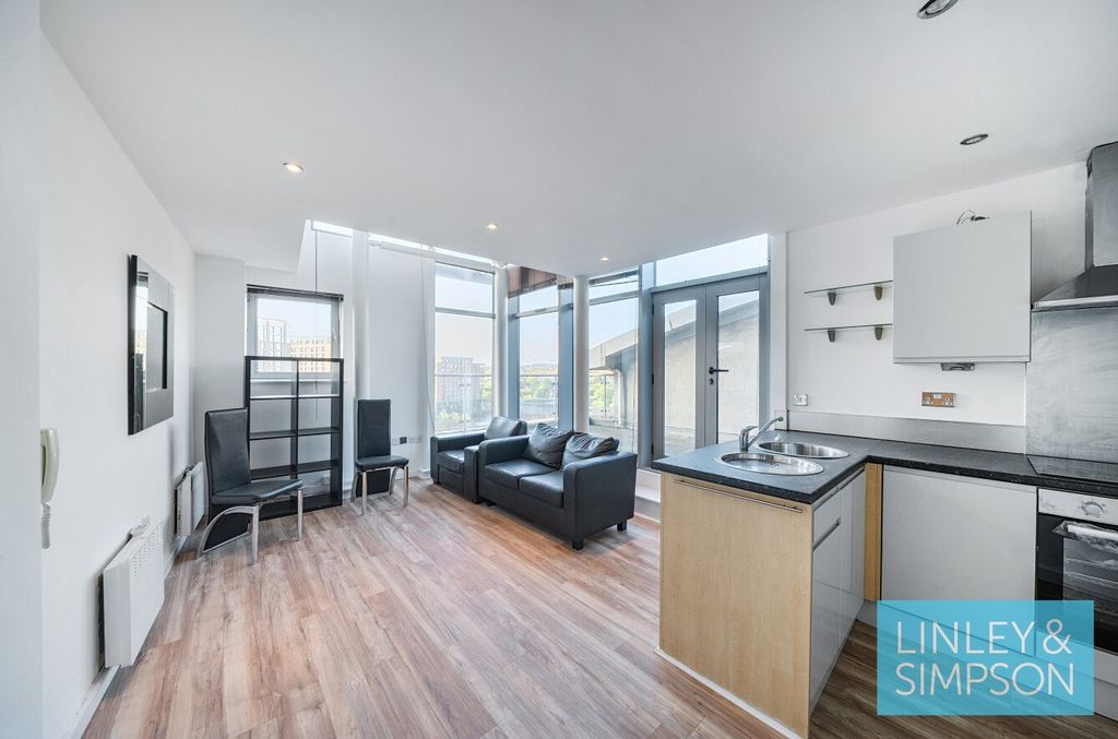 Property photo 1 of 13 Picture No. 21