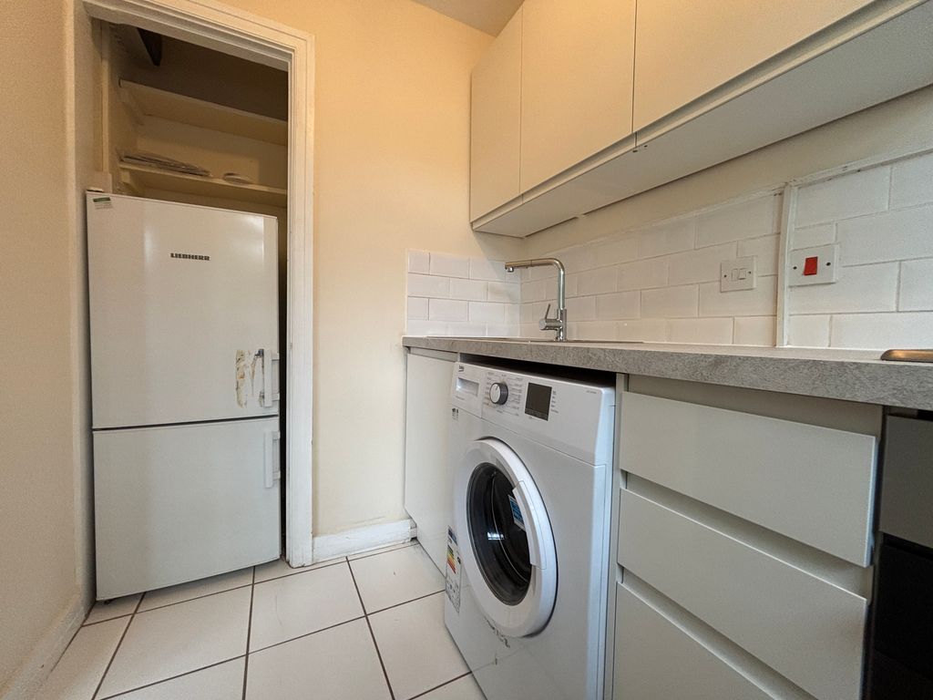 Property photo 3 of 10 Image