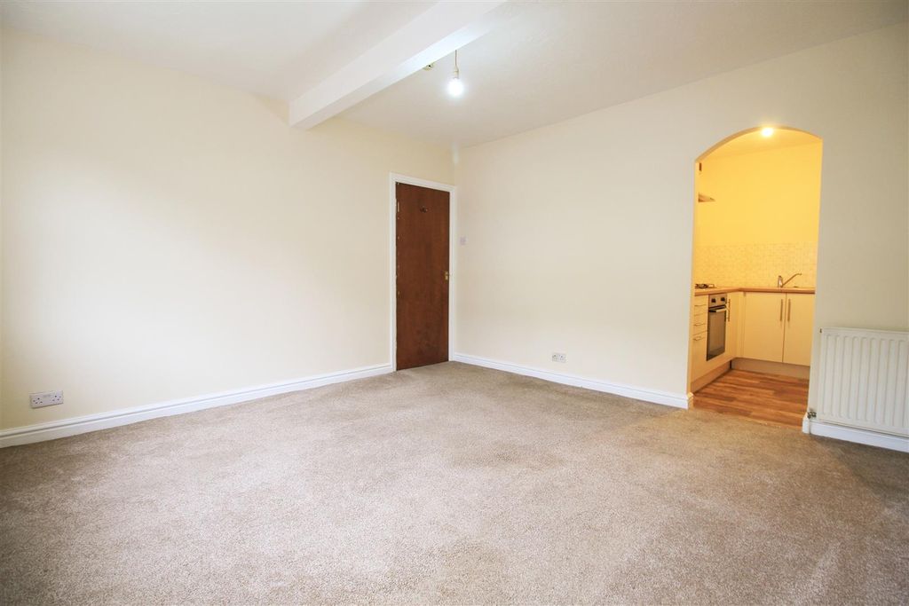 Property photo 2 of 7 Lounge..Jpg