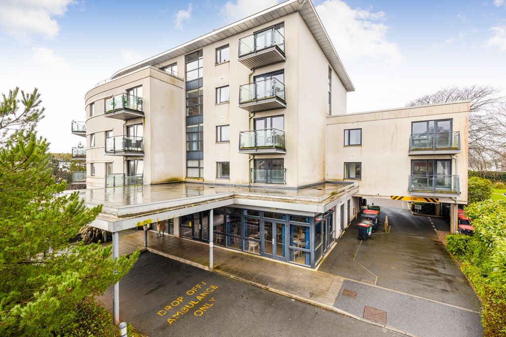 Property photo 1 of 12 A01 - Flat 22 Dunboyne Court - 260210