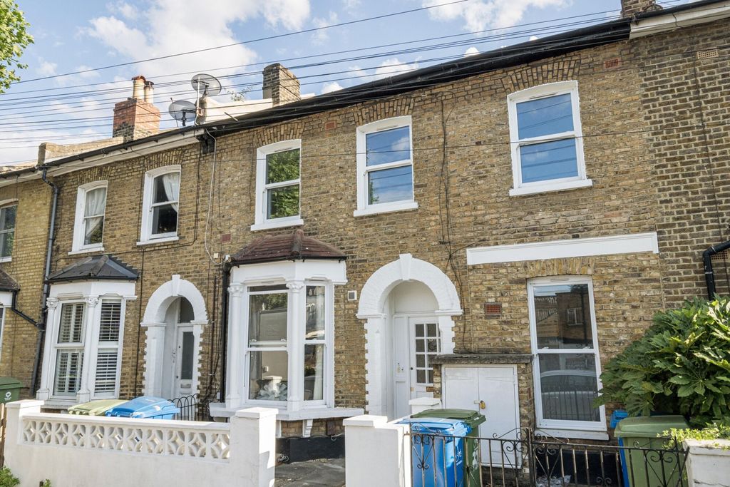 Property photo 1 of 13 1331633-12-6887B5...