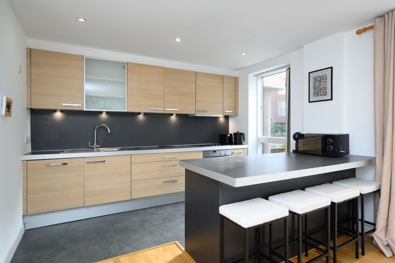 Property photo 3 of 12 Photo 8