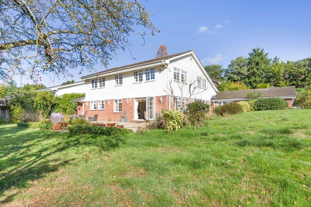 Additional image 10 of 4 bed detached house for salePotters Heights Close, Pinner HA5