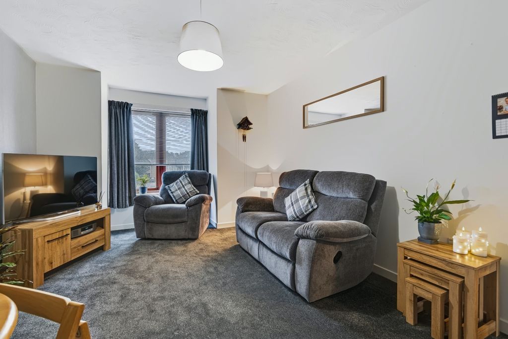 Property photo 3 of 22 5363415