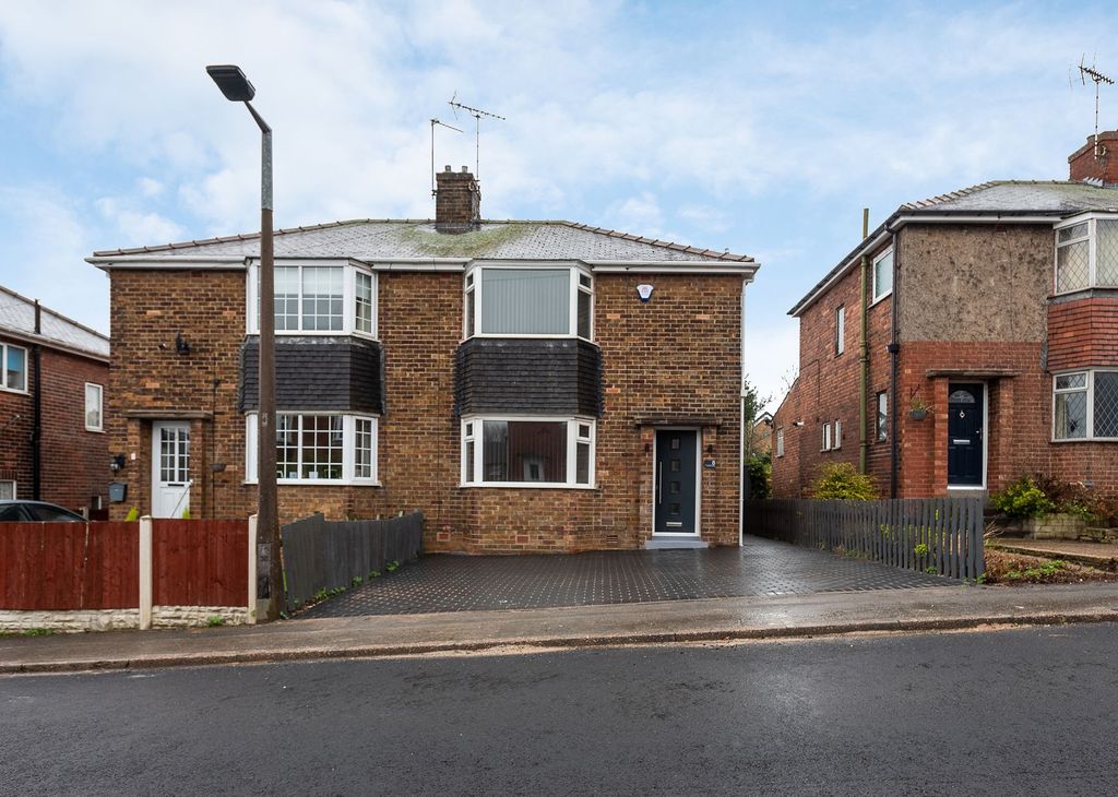 Property photo 1 of 14